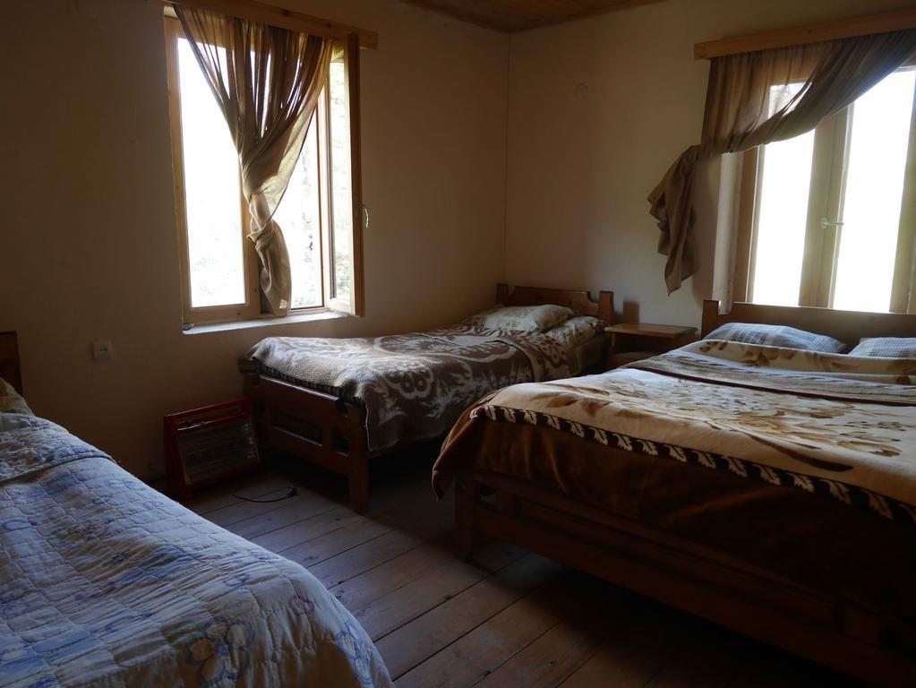 Chazhashi Guesthouse Ushguli Extérieur photo